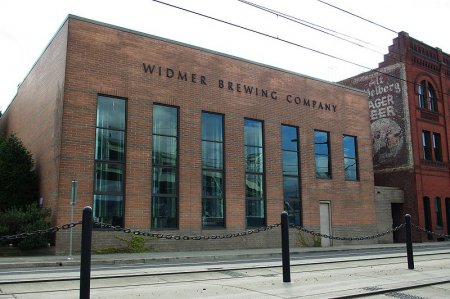 800px-widmer_brewing_company_headquarters_-_portland-_oregon.jpg